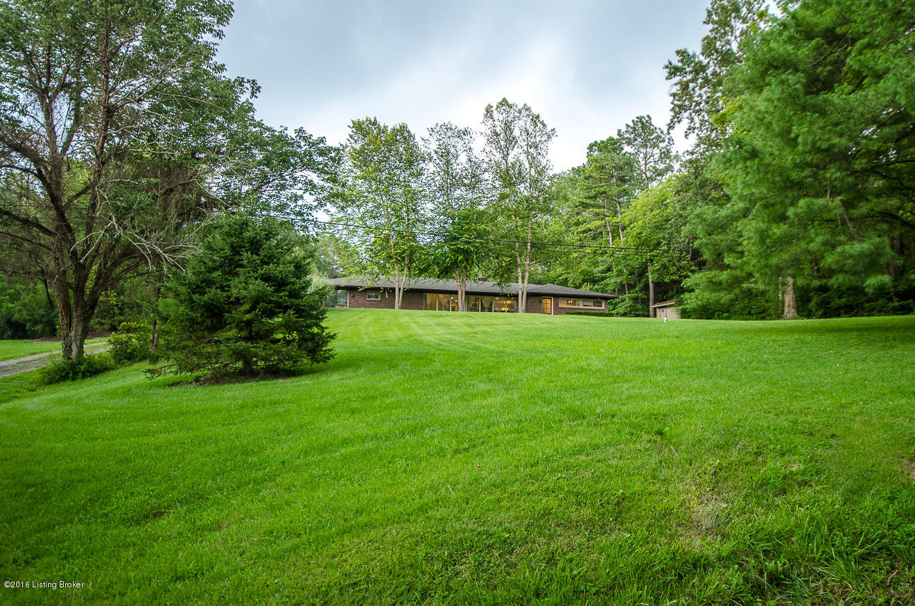 4915 Chenoweth Run Road Louisville, KY 40299 - Photo 2 of 60 2.5