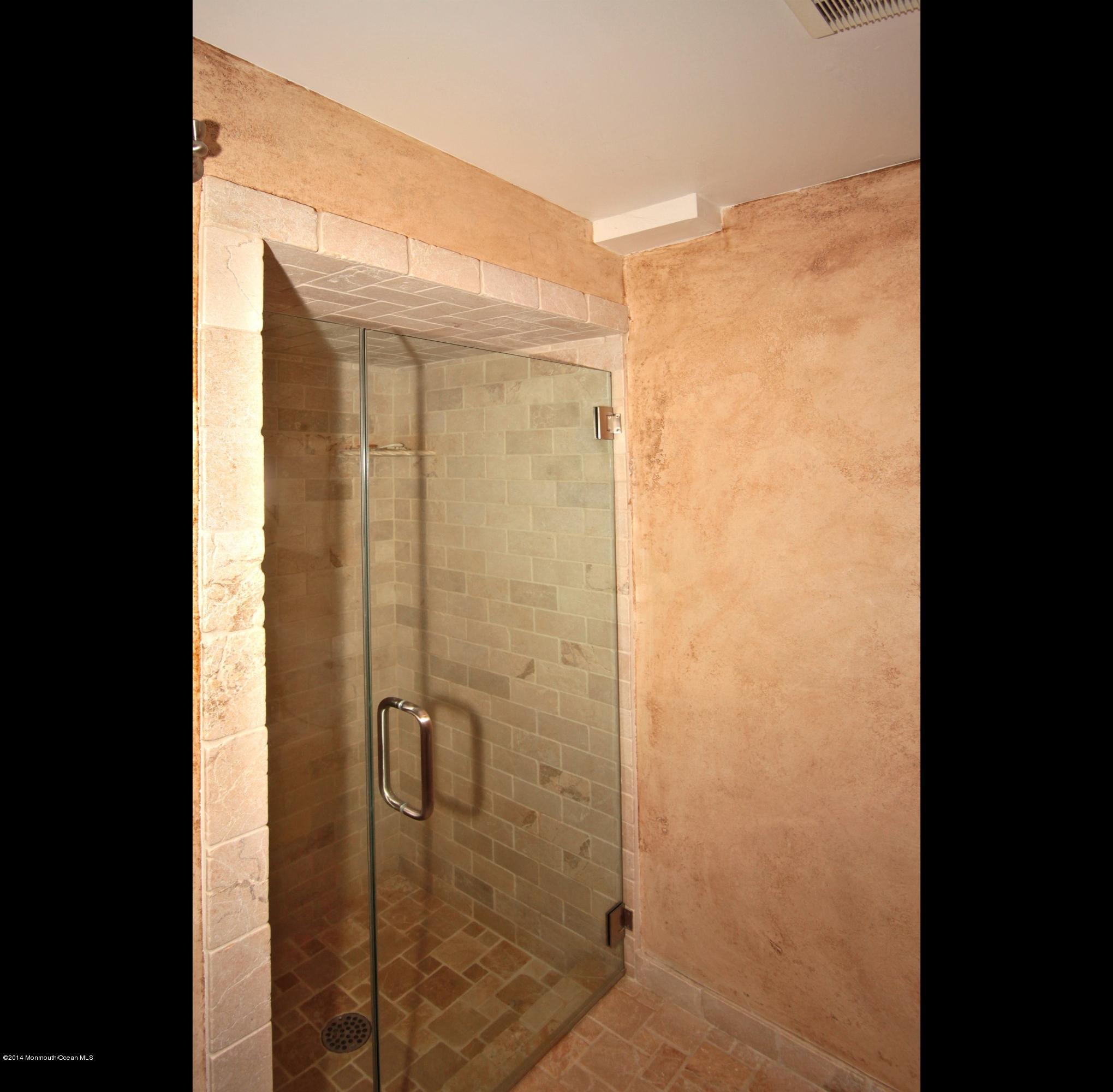 15 Prospect Road Atlantic Highlands, NJ 07716 - Photo 22 of 29 Lower Level Full Bathroom