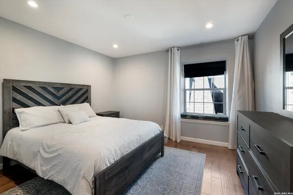 $275,000 | 168 Barilla Place, Unit B205, San Antonio, TX 78209