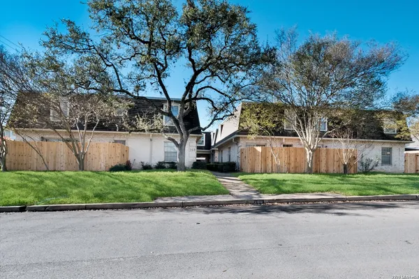 $275,000 | 168 Barilla Place, Unit B205, San Antonio, TX 78209