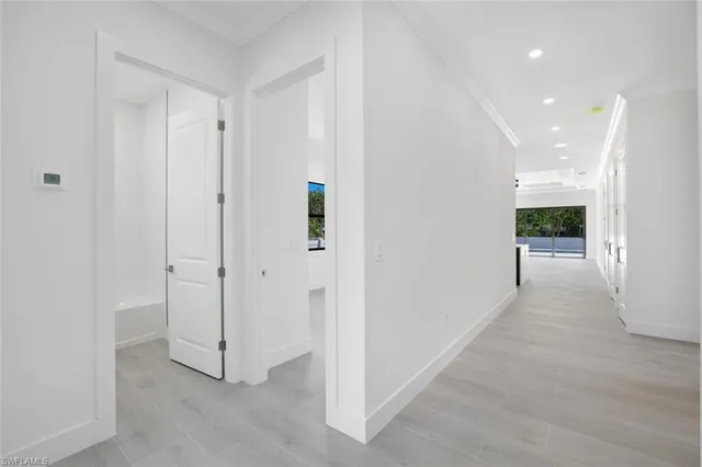 $1,590,000 | 1248 Trail Terrace Drive, Naples, FL 34103