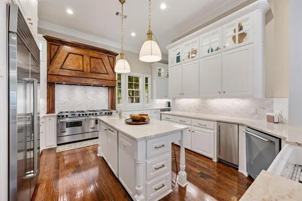 $2,250,000 | 802 Carriage Court, Southlake, TX 76092