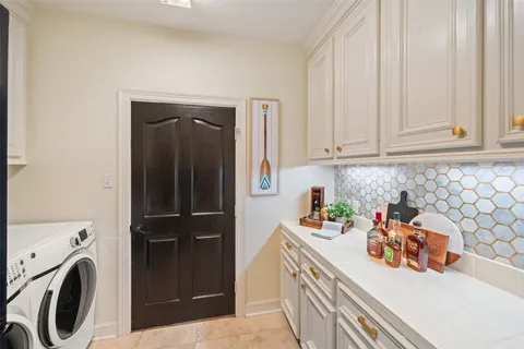 $899,999 | 10812 Bourbon Street, Willis, TX 77318