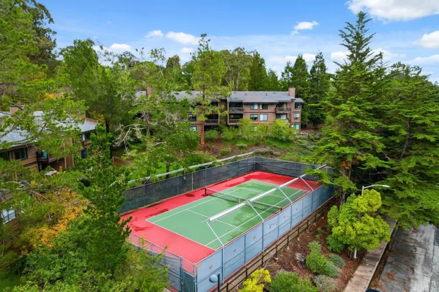 $749,000 | 3387 Brittan Avenue, Unit 2, San Carlos, CA 94070