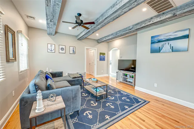 $4,000 | 71 South Bay Drive, Babylon, NY 11702