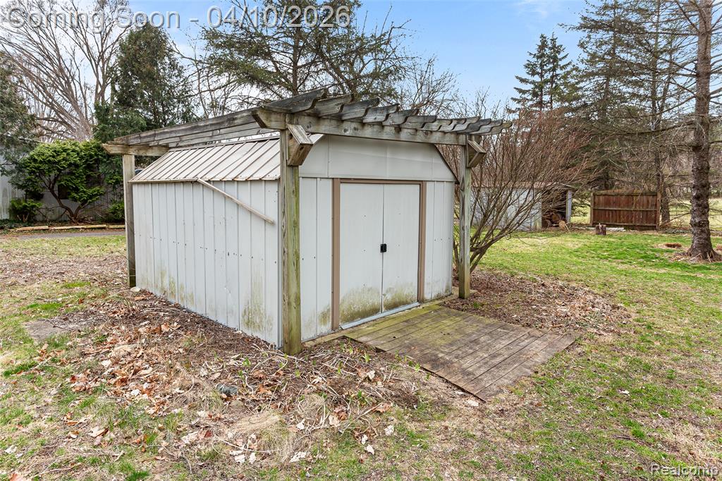 6374 Rickett Road Brighton, MI 48116 - Photo 66 of 73 Gallery Image 66