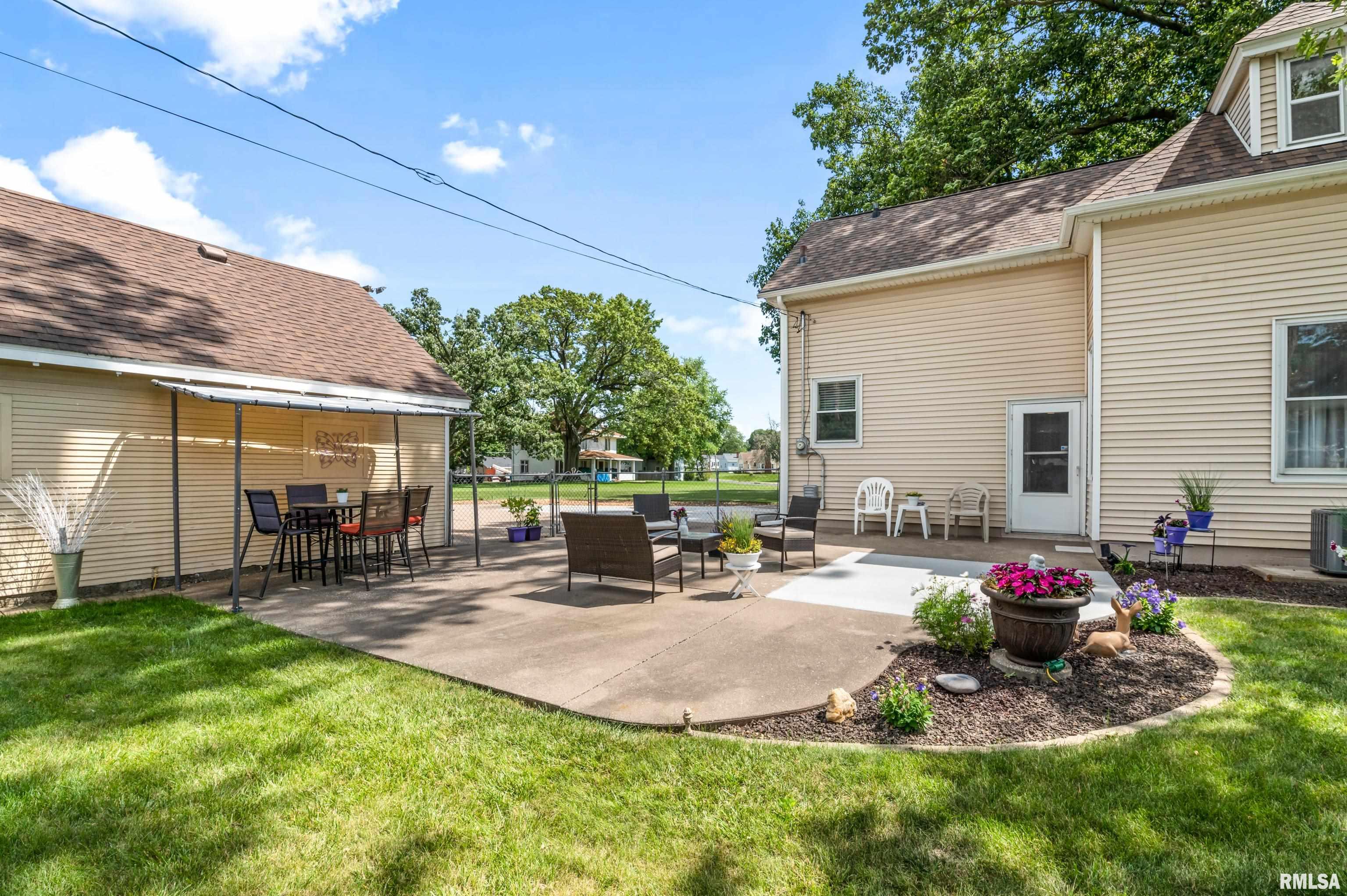 2301 Hickory Grove Road Davenport, IA 52804 - Photo 29 of 38 Gallery Image 29