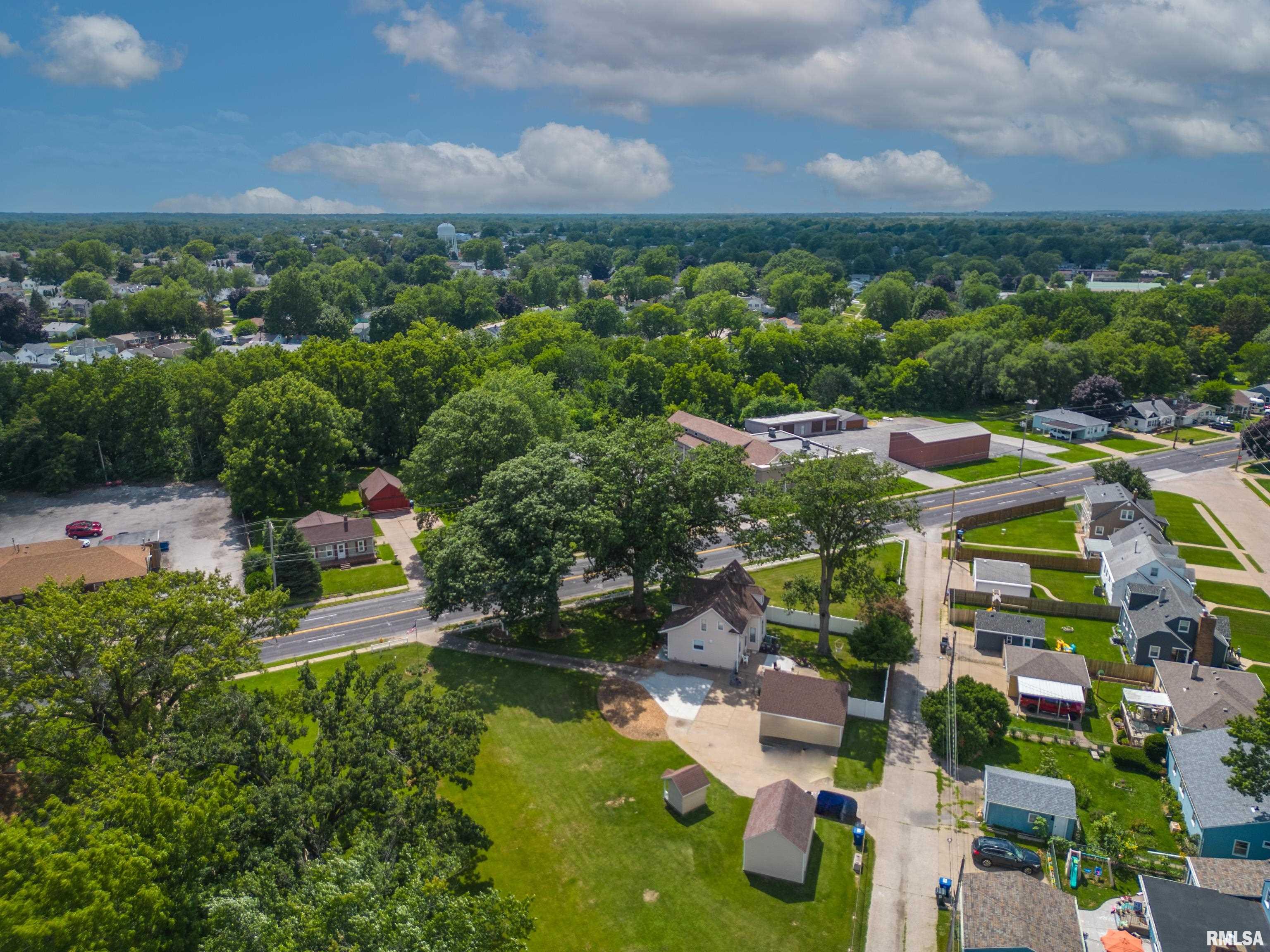2301 Hickory Grove Road Davenport, IA 52804 - Photo 38 of 38 Gallery Image 38