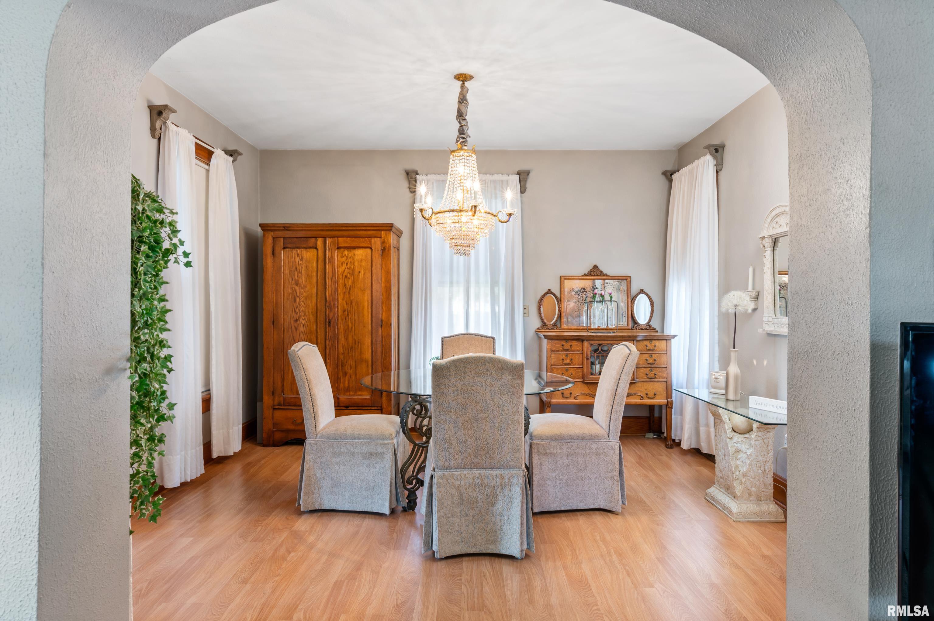 2301 Hickory Grove Road Davenport, IA 52804 - Photo 7 of 38 Gallery Image 7