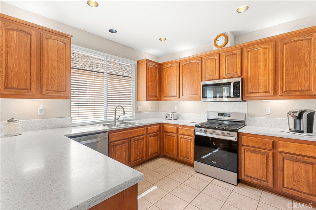 1318 South Bay Hill Road Banning, CA 92220 - Photo 11 of 53 Kitchen with Upgraded "Corian" Countertops