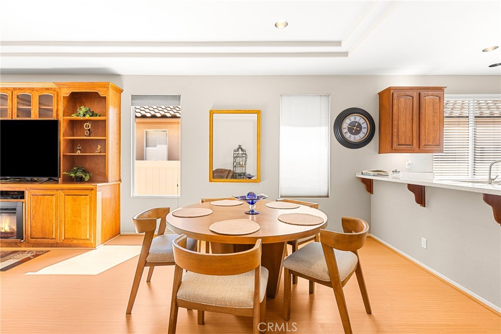 1318 South Bay Hill Road Banning, CA 92220 - Photo 10 of 53 Dining Area