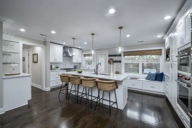 $2,550,000 | 520-530 Anthony Street, Glen Ellyn, IL 60137