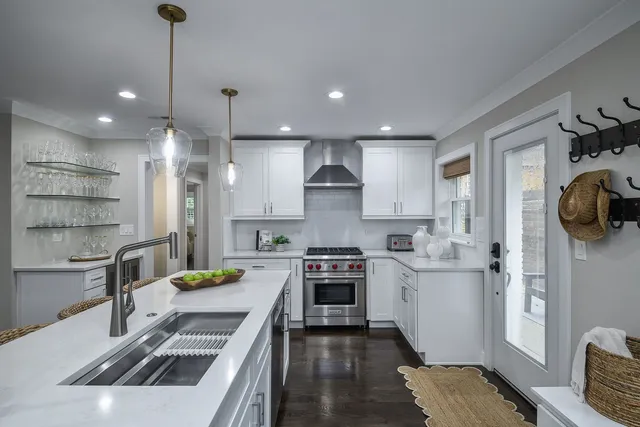 $2,550,000 | 520-530 Anthony Street, Glen Ellyn, IL 60137