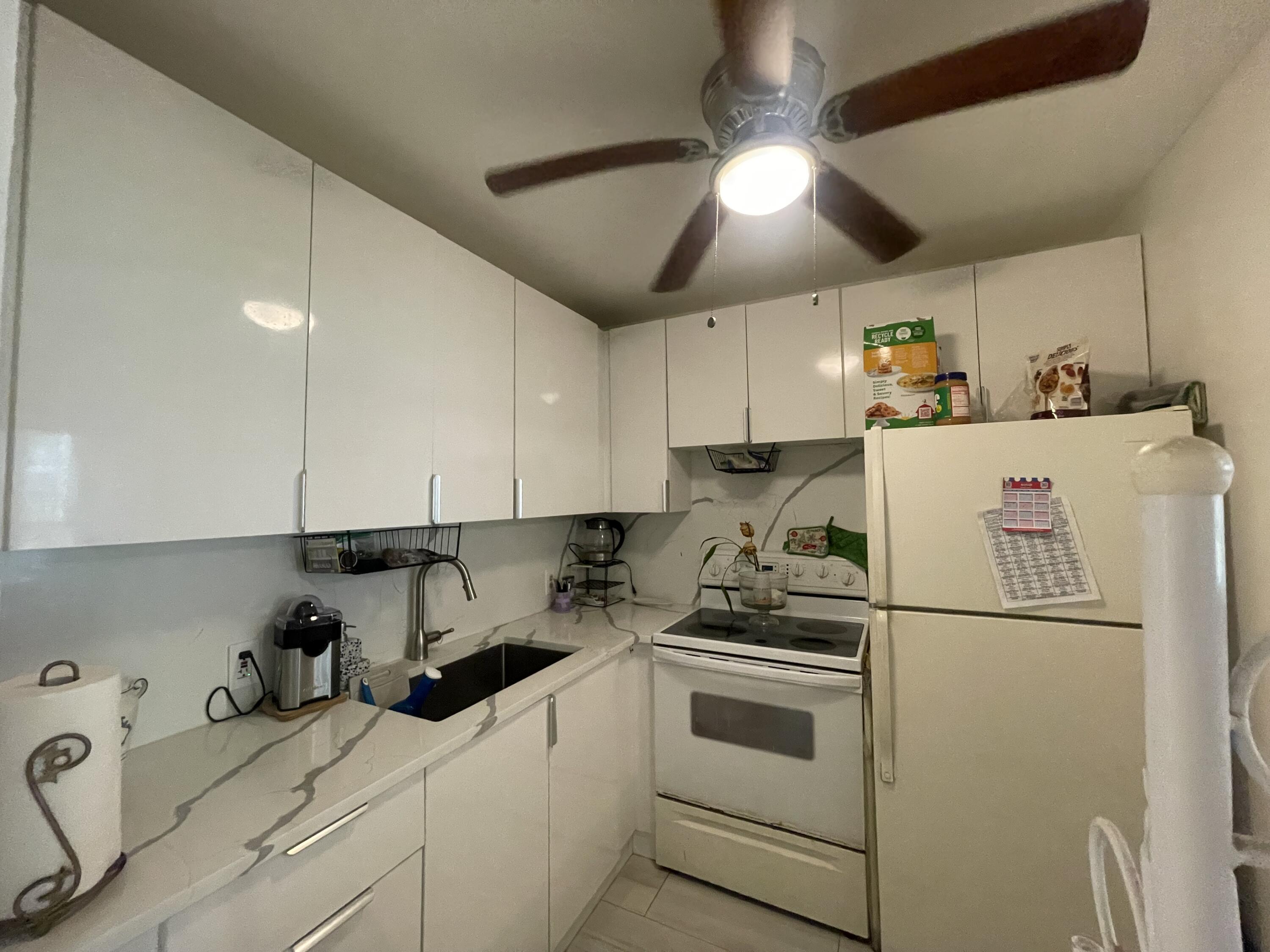 49 Mansfield B Boca Raton, FL 33434 - Photo 1 of 31 IMG_0351