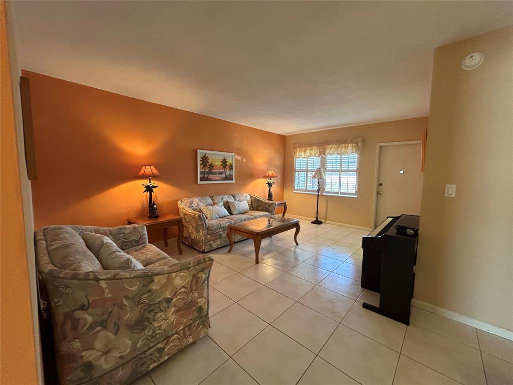 2050 Northeast 39th Street, Unit 207 Lighthouse Point, FL 33064 - Photo 2 of 27
