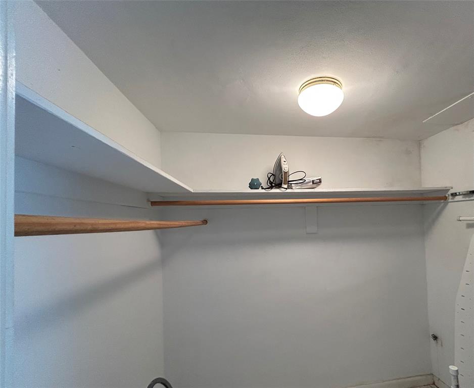 2050 Northeast 39th Street, Unit 207 Lighthouse Point, FL 33064 - Photo 6 of 27