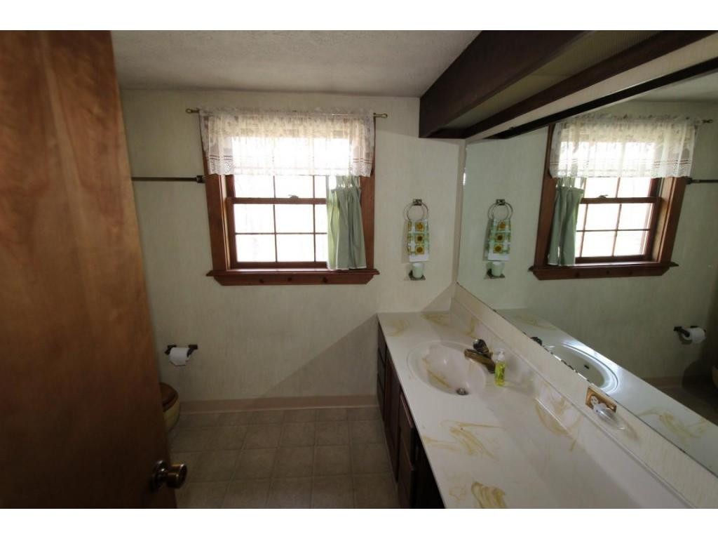 305 Golf Course Road Unicoi, TN 37692 - Photo 9 of 21 Photo 9