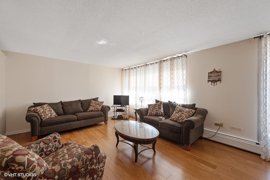 8815 West Golf Road, Unit 9D Niles, IL 60714 - Photo 4 of 14