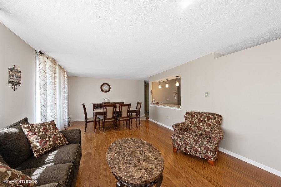 8815 West Golf Road, Unit 9D Niles, IL 60714 - Photo 6 of 14
