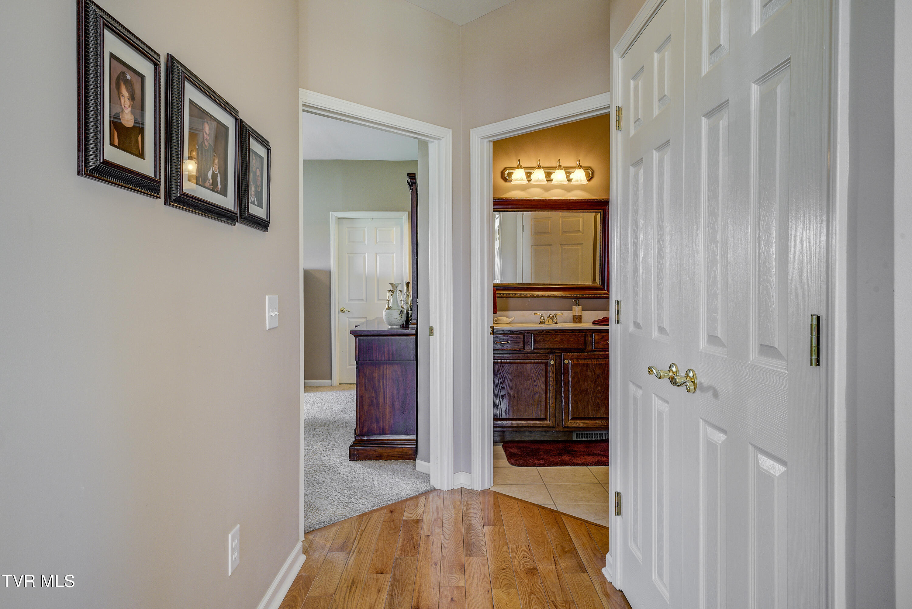 219 County Farm Road Jonesborough, TN 37659 - Photo 33 of 81 Hallway