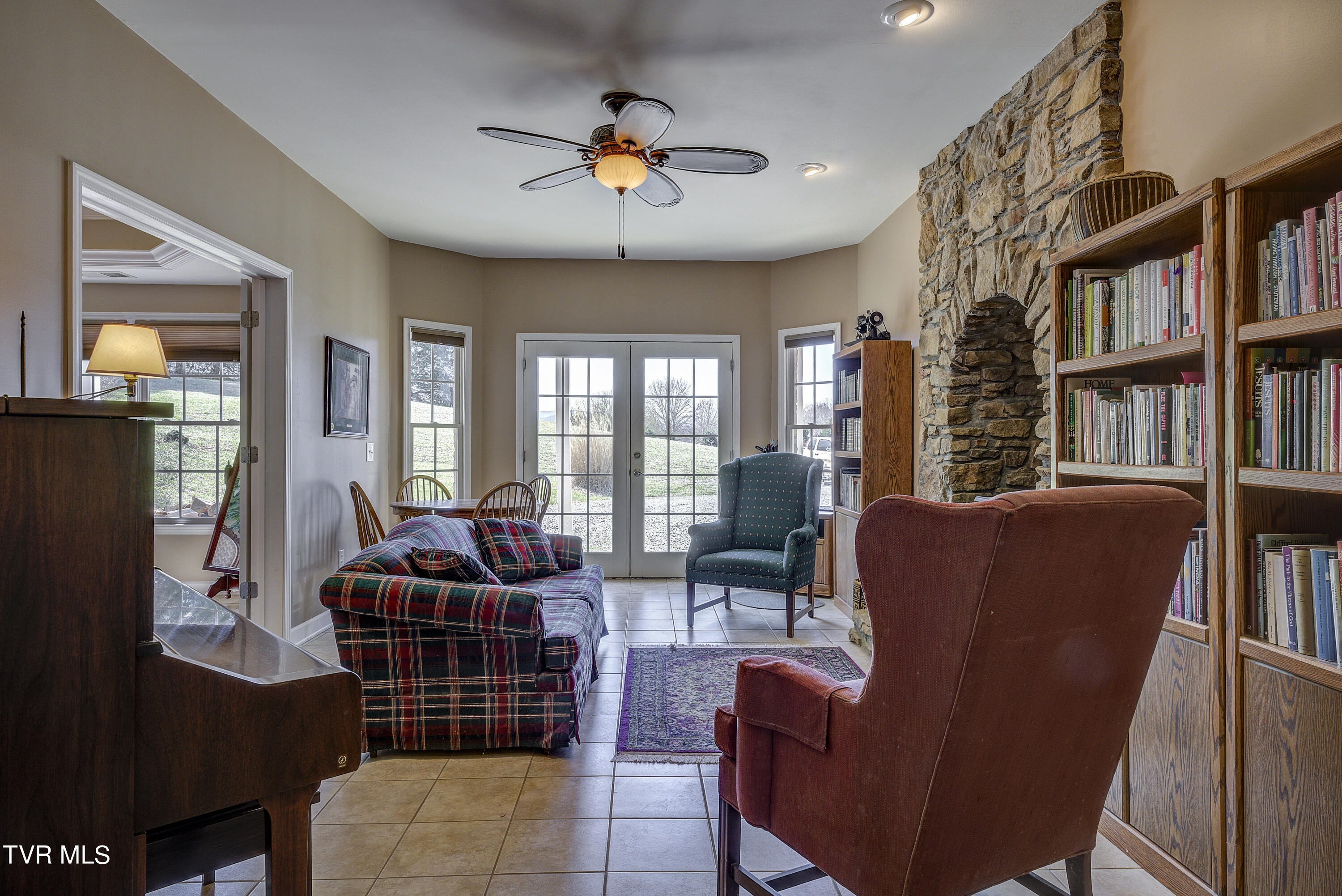 219 County Farm Road Jonesborough, TN 37659 - Photo 38 of 81 Downstairs Den