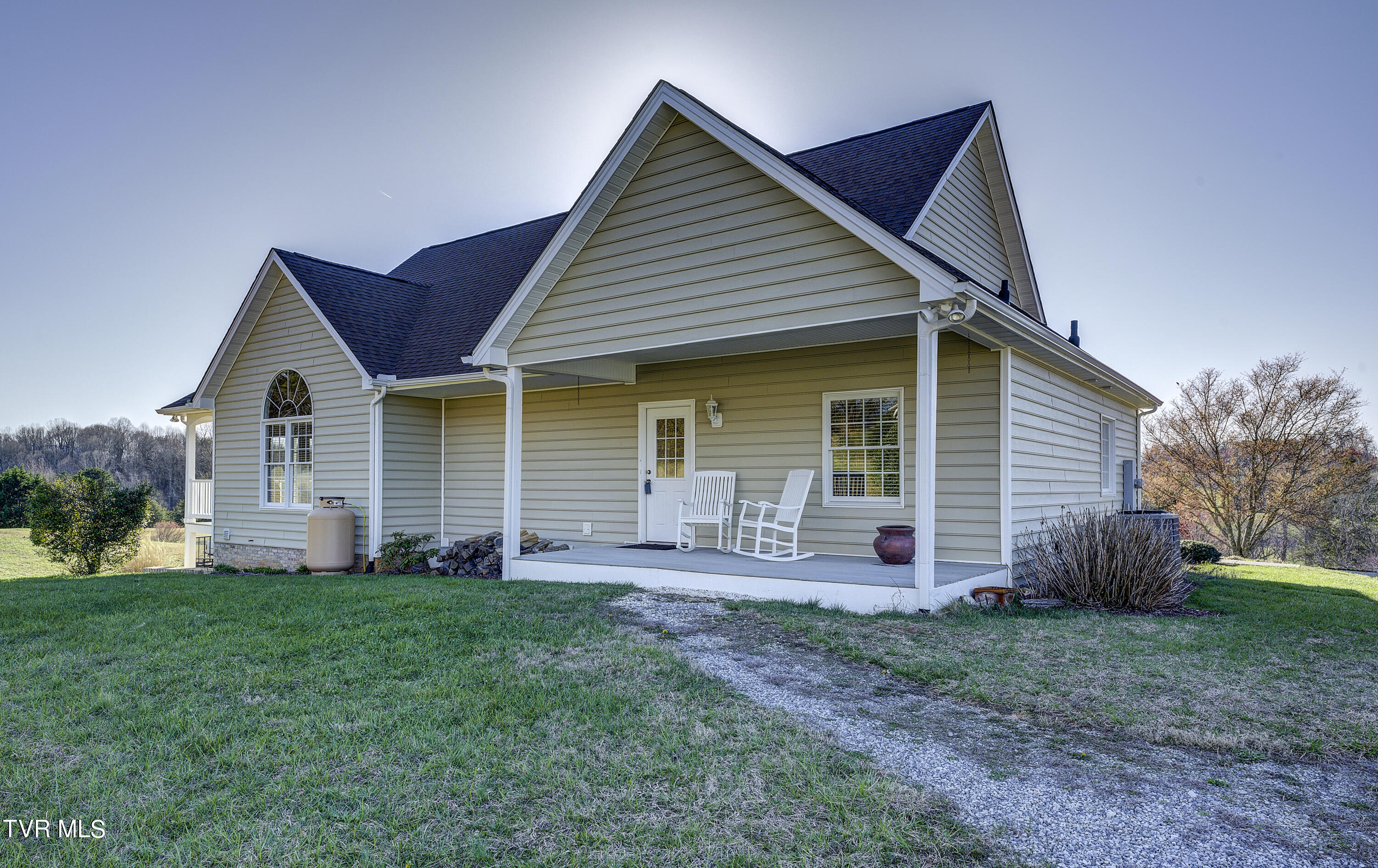 219 County Farm Road Jonesborough, TN 37659 - Photo 7 of 81 Back porch