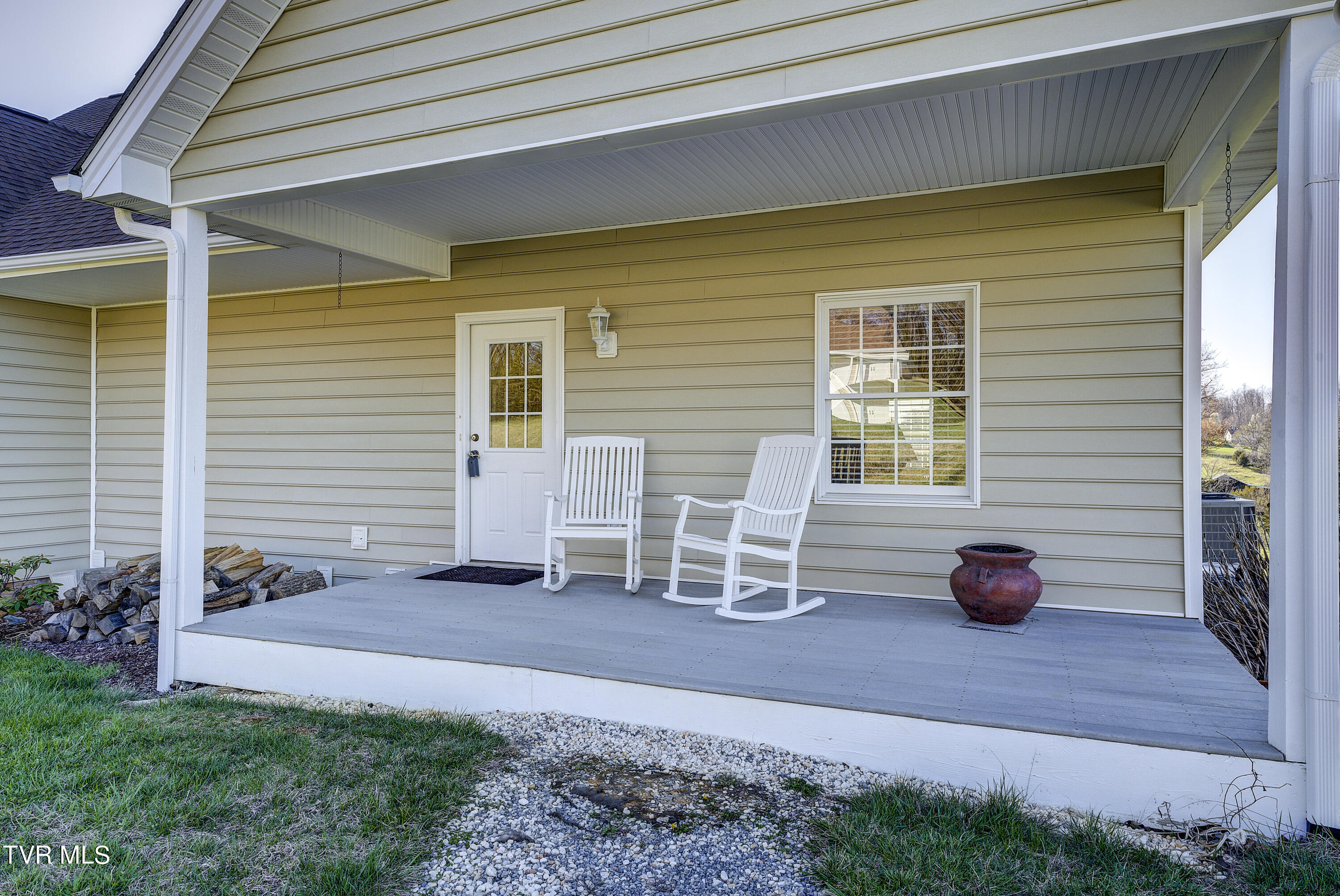 219 County Farm Road Jonesborough, TN 37659 - Photo 8 of 81 back porch 2