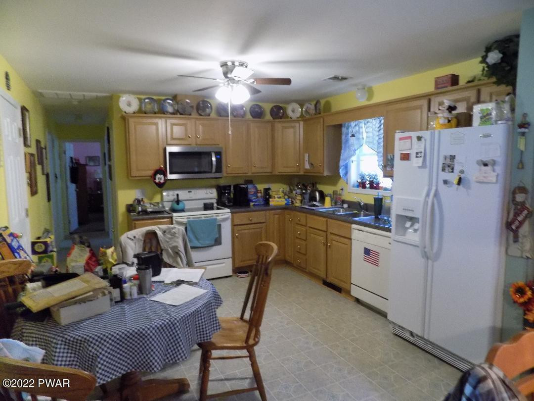 379 Long Meadow Road Milford, PA 18337 - Photo 5 of 19