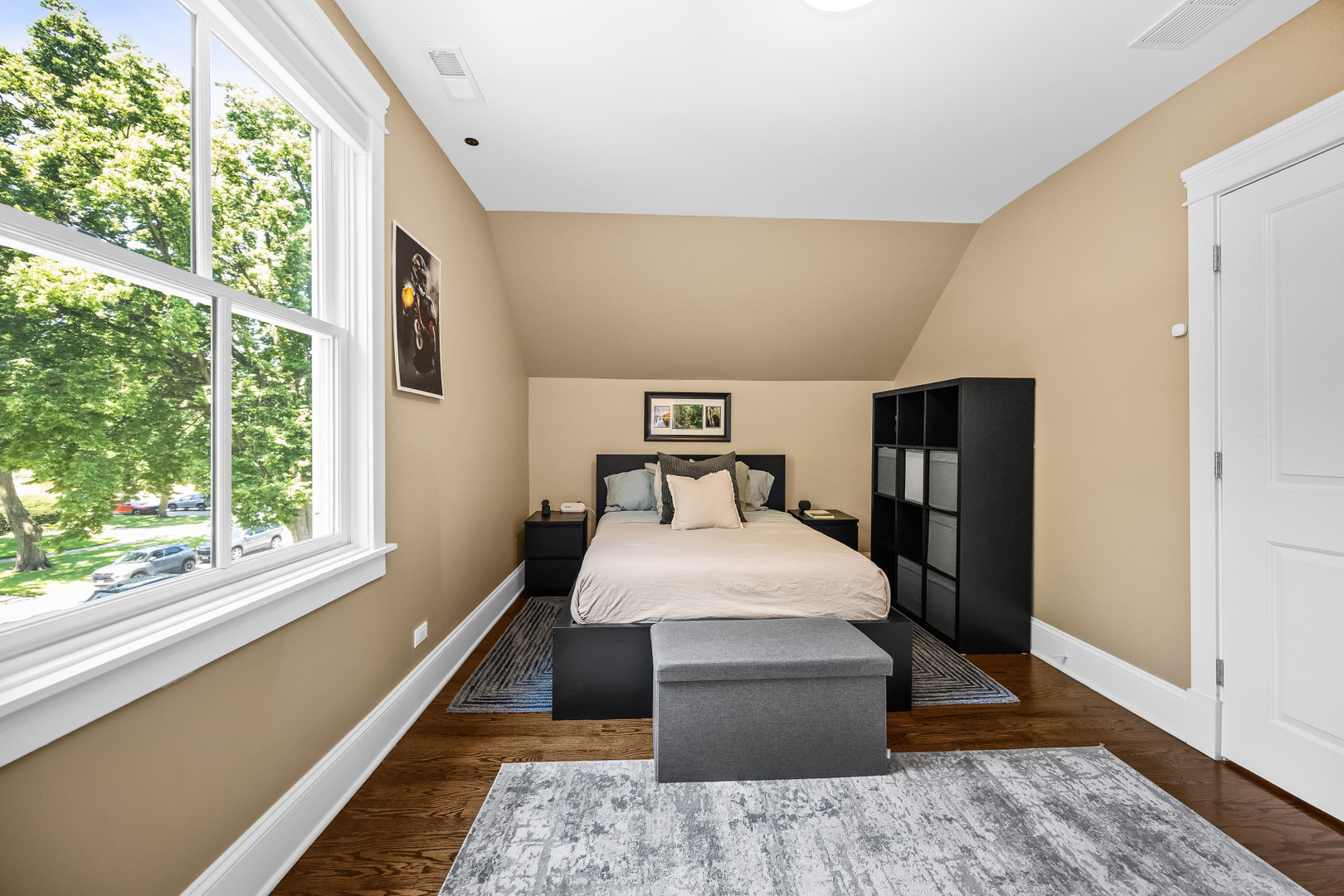 2121 Pioneer Road Evanston, IL 60201 - Photo 13 of 26