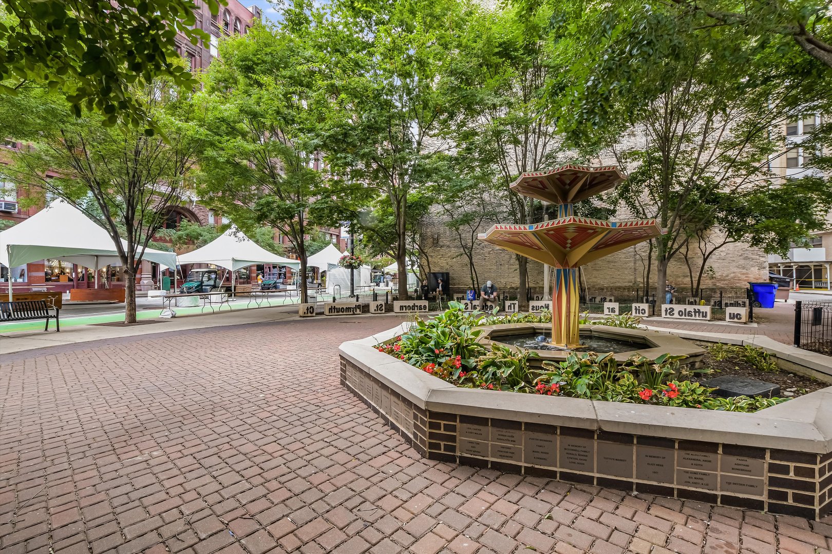 124 West Polk Street, Unit 100 Chicago, IL 60605 - Photo 40 of 45 a view of an house with backyard space and sitting area