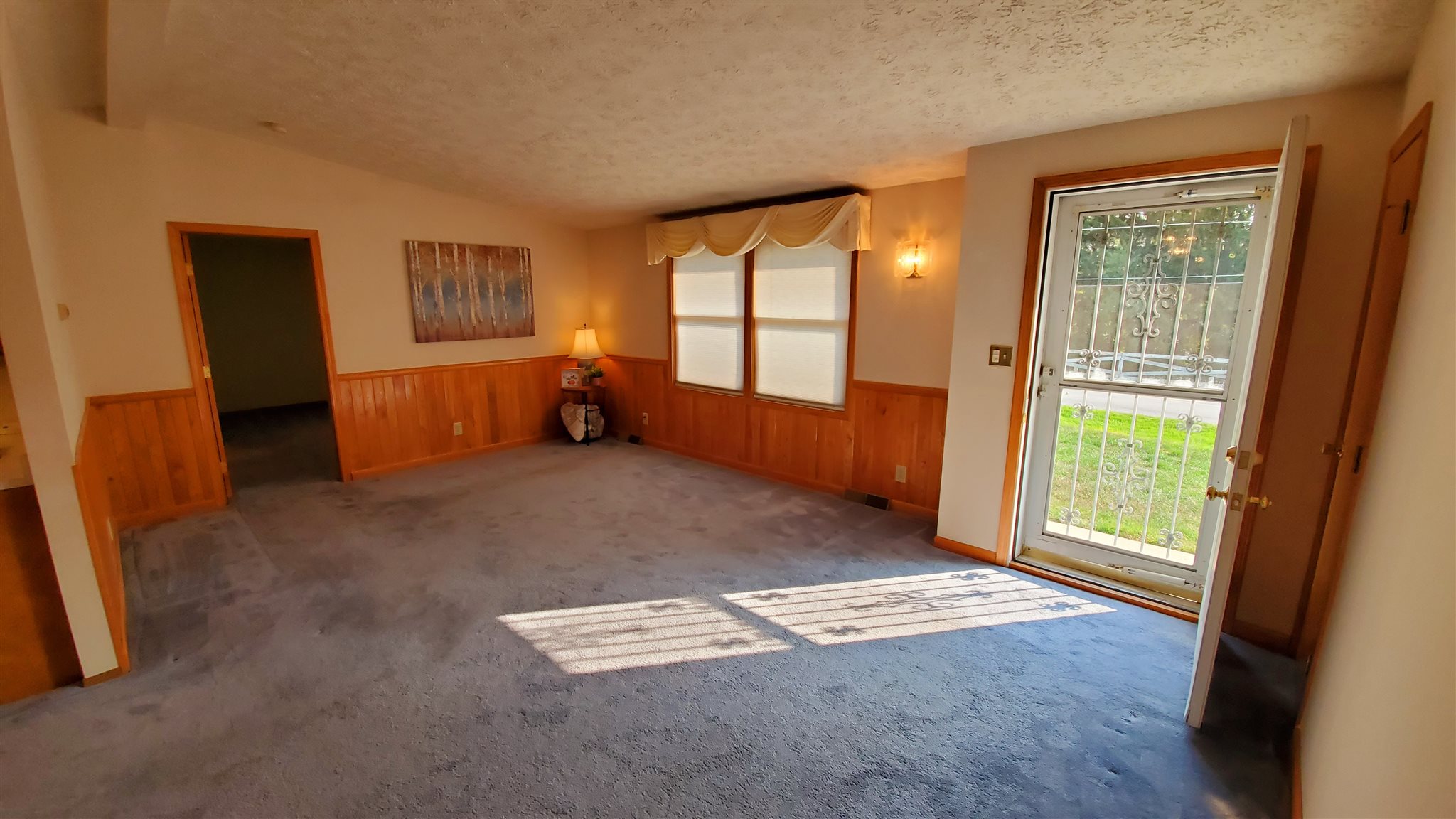 2980 Wooster Road Pierceton, IN 46562 - Photo 4 of 17 Gallery Image 4
