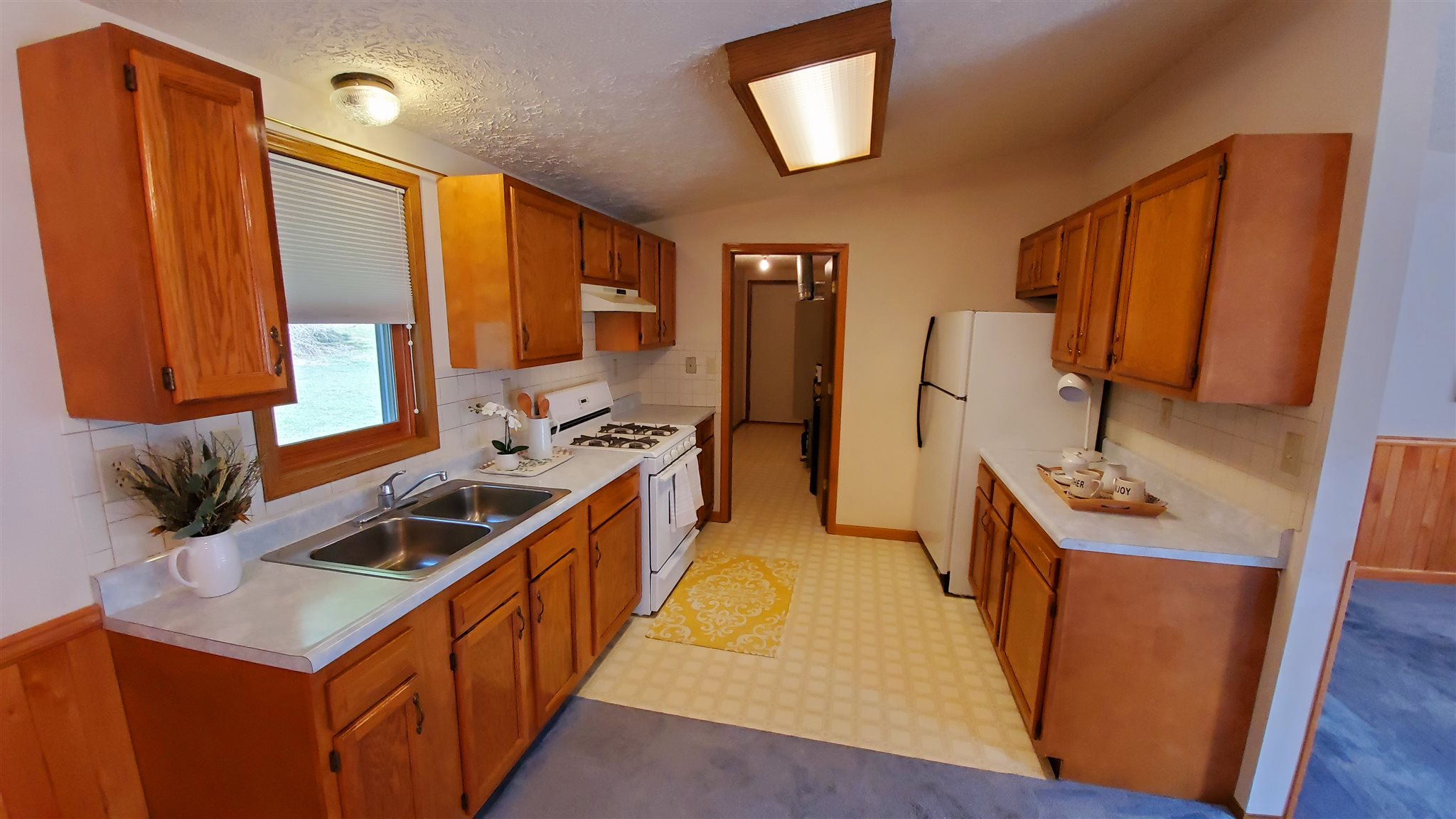 2980 Wooster Road Pierceton, IN 46562 - Photo 7 of 17 Gallery Image 7