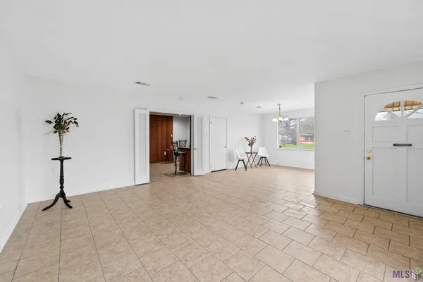 $240,000 | 9955 Buena Vista Drive, Baton Rouge, LA 70815
