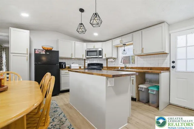 $72,900 | 57 Zimmer Drive West, Walnutport, PA 18088