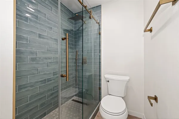 a bathroom with a toilet
