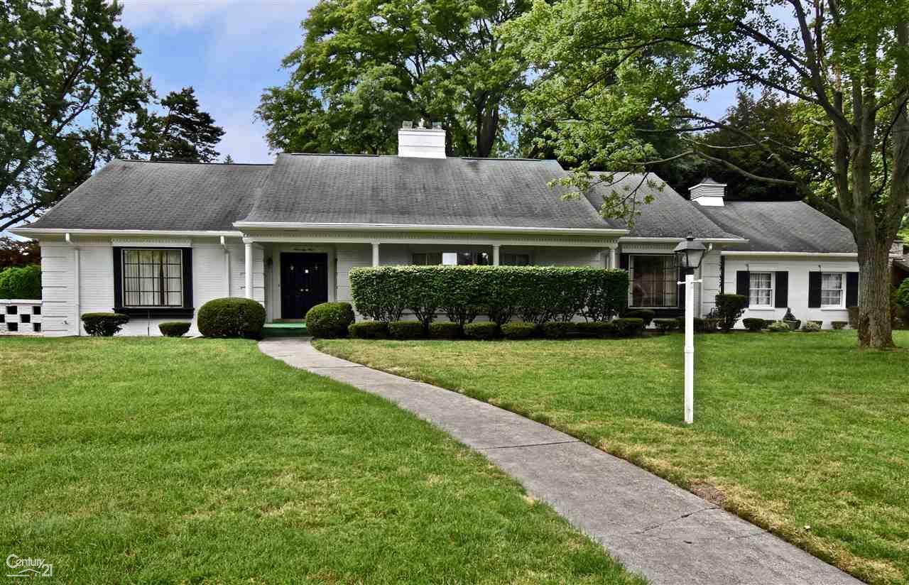 71 Fairford Road Grosse Pointe, MI 48236 - Photo 1 of 29
