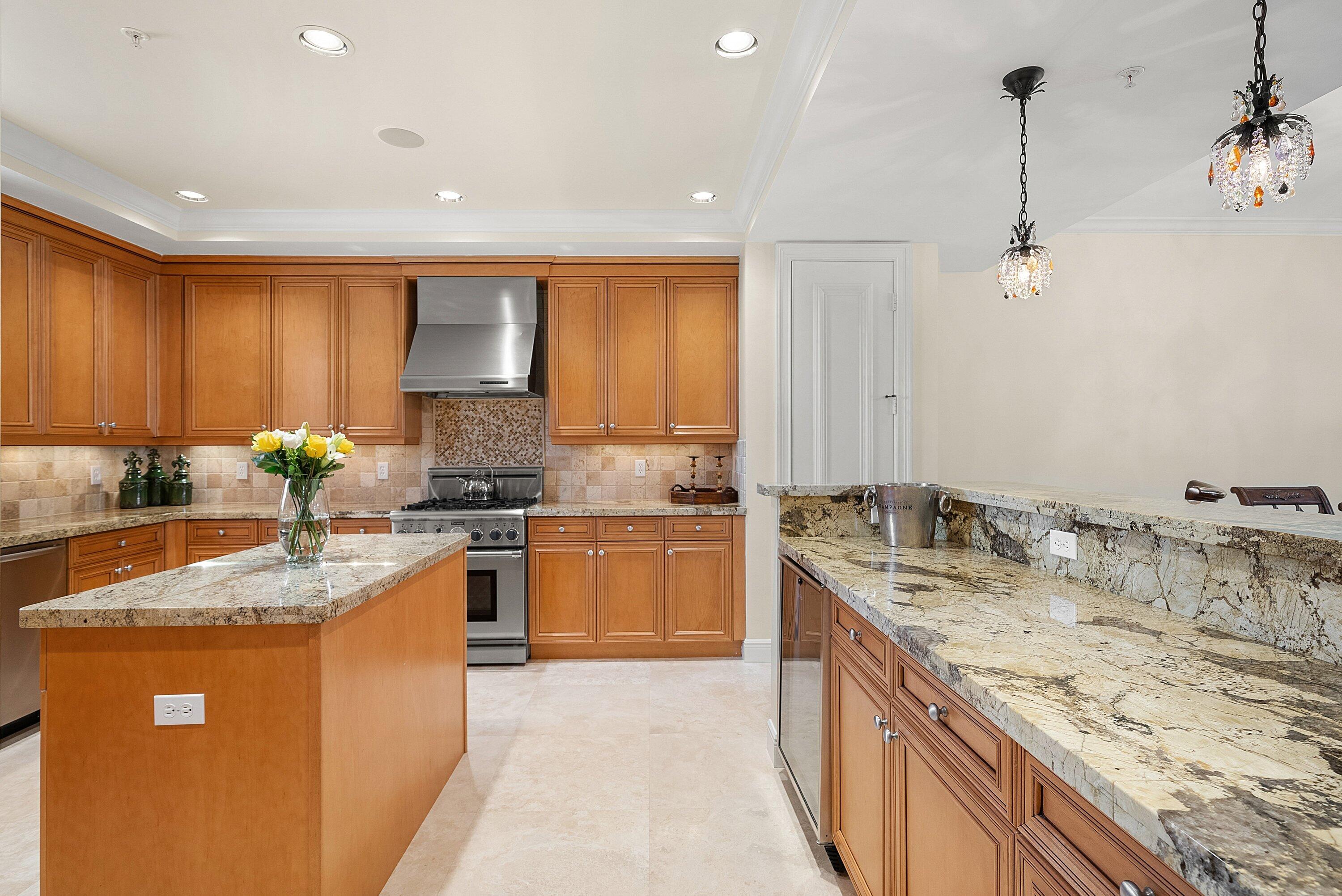 110 Gleason Street, Unit 203 Delray Beach, FL 33483 - Photo 6 of 30 #0.6