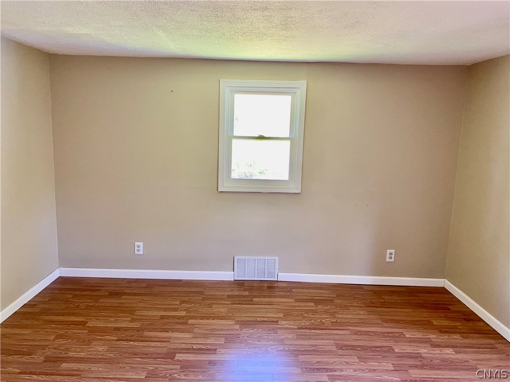 220 Roxann Avenue Cicero, NY 13212 - Photo 18 of 37