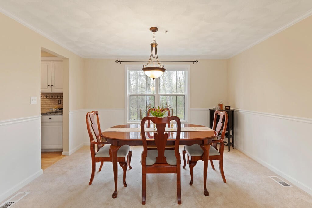 64 Meadowood Road North Andover, MA 01845 - Photo 12 of 31 Gallery Image 12