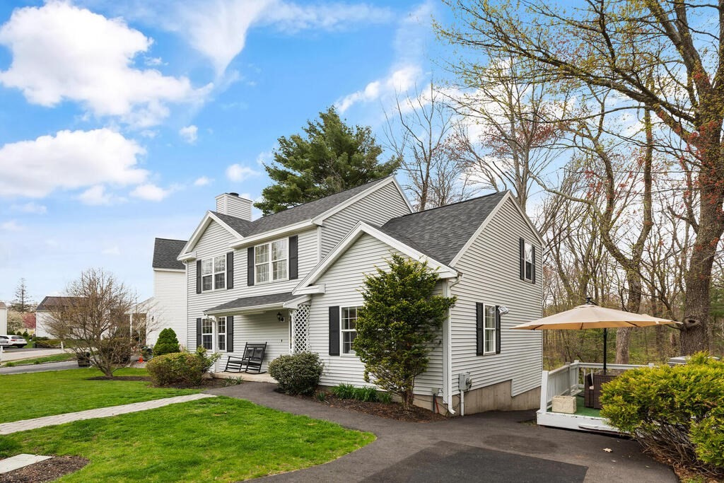64 Meadowood Road North Andover, MA 01845 - Photo 2 of 31 Gallery Image 2