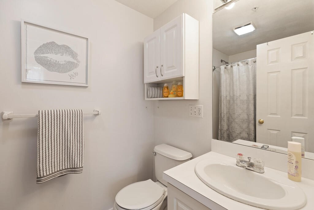 64 Meadowood Road North Andover, MA 01845 - Photo 27 of 31 Gallery Image 27
