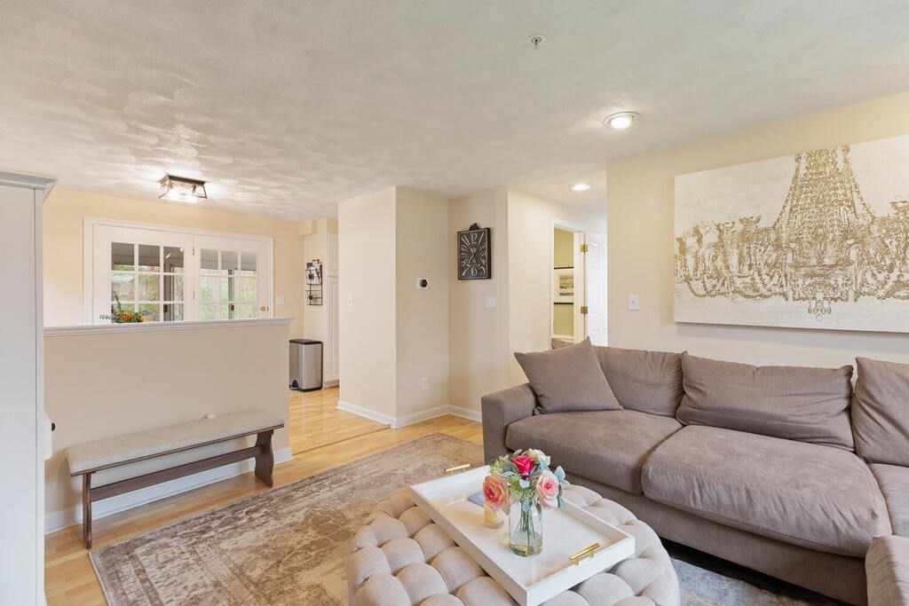 64 Meadowood Road North Andover, MA 01845 - Photo 7 of 31 Gallery Image 7