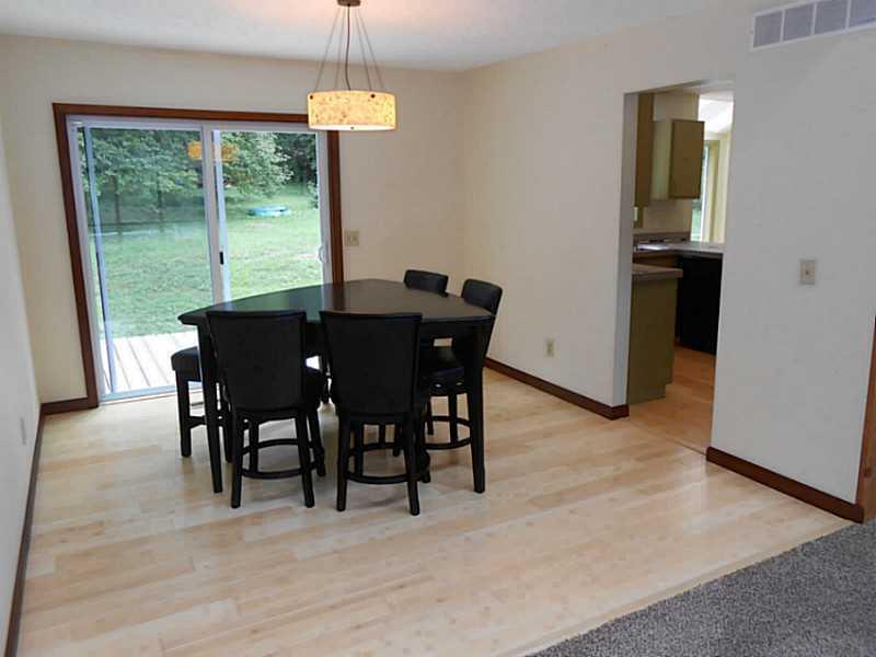 614 North Bird Road Springfield, OH 45503 - Photo 8 of 25
