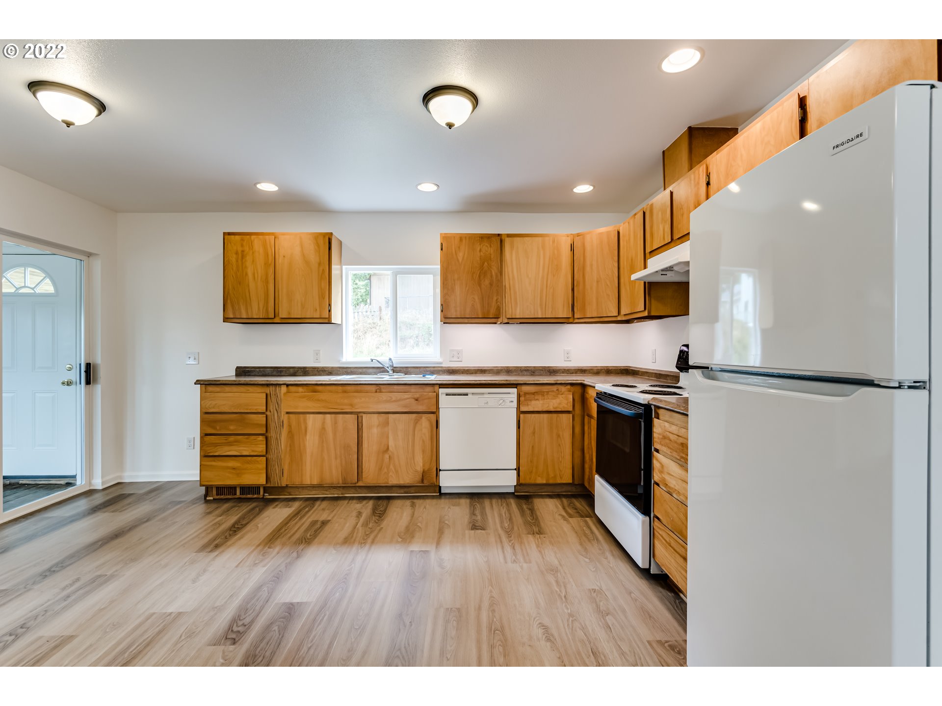 1518 Parks Road Cottage Grove, OR 97424 - Photo 14 of 30 Gallery Image 14