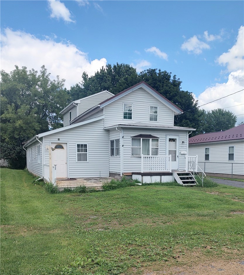 111 East Elizabeth Street Waterloo, NY 13165 - Photo 1 of 41