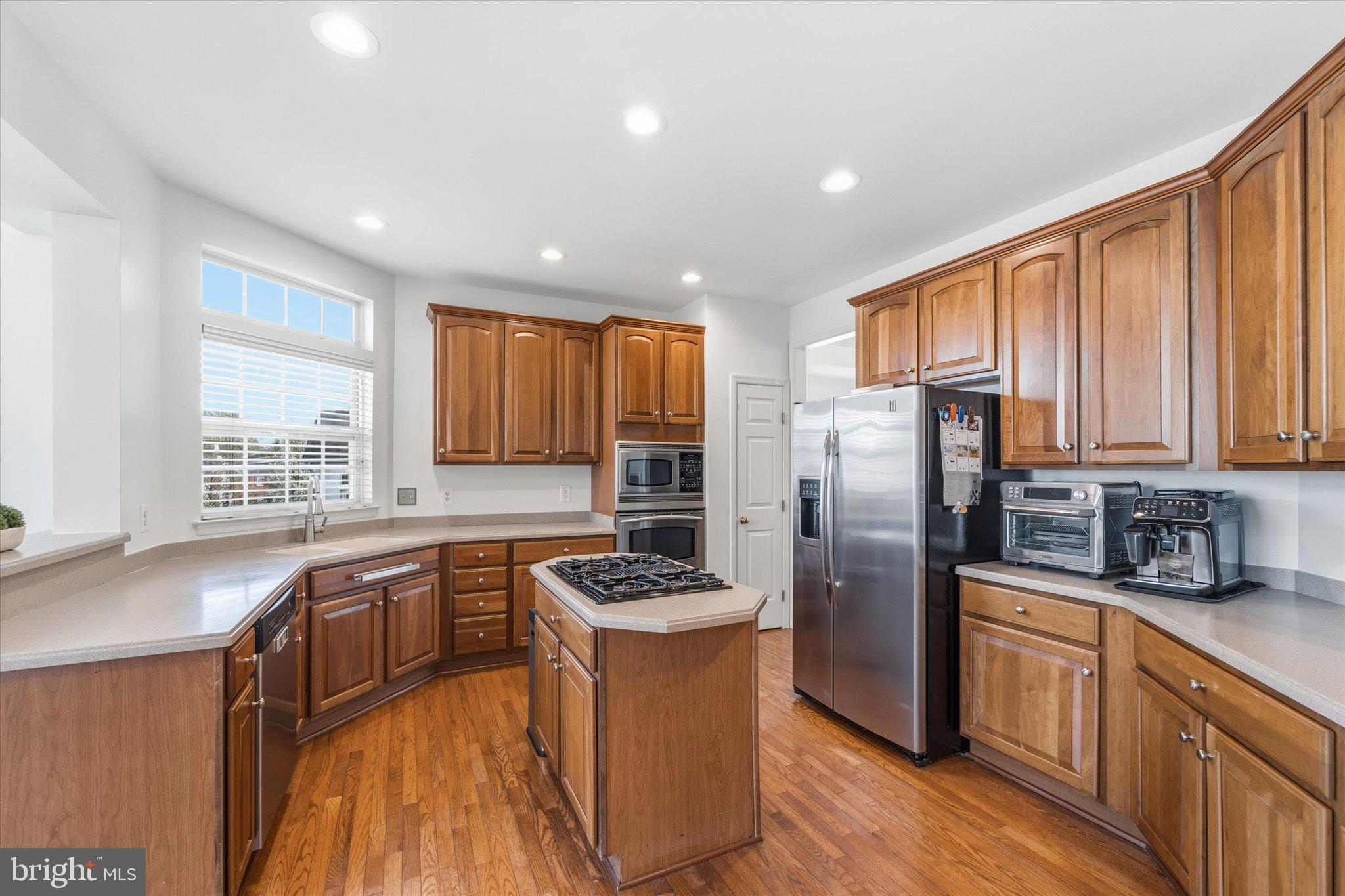 6741 Edgartown Way Gainesville, VA 20155 - Photo 12 of 53