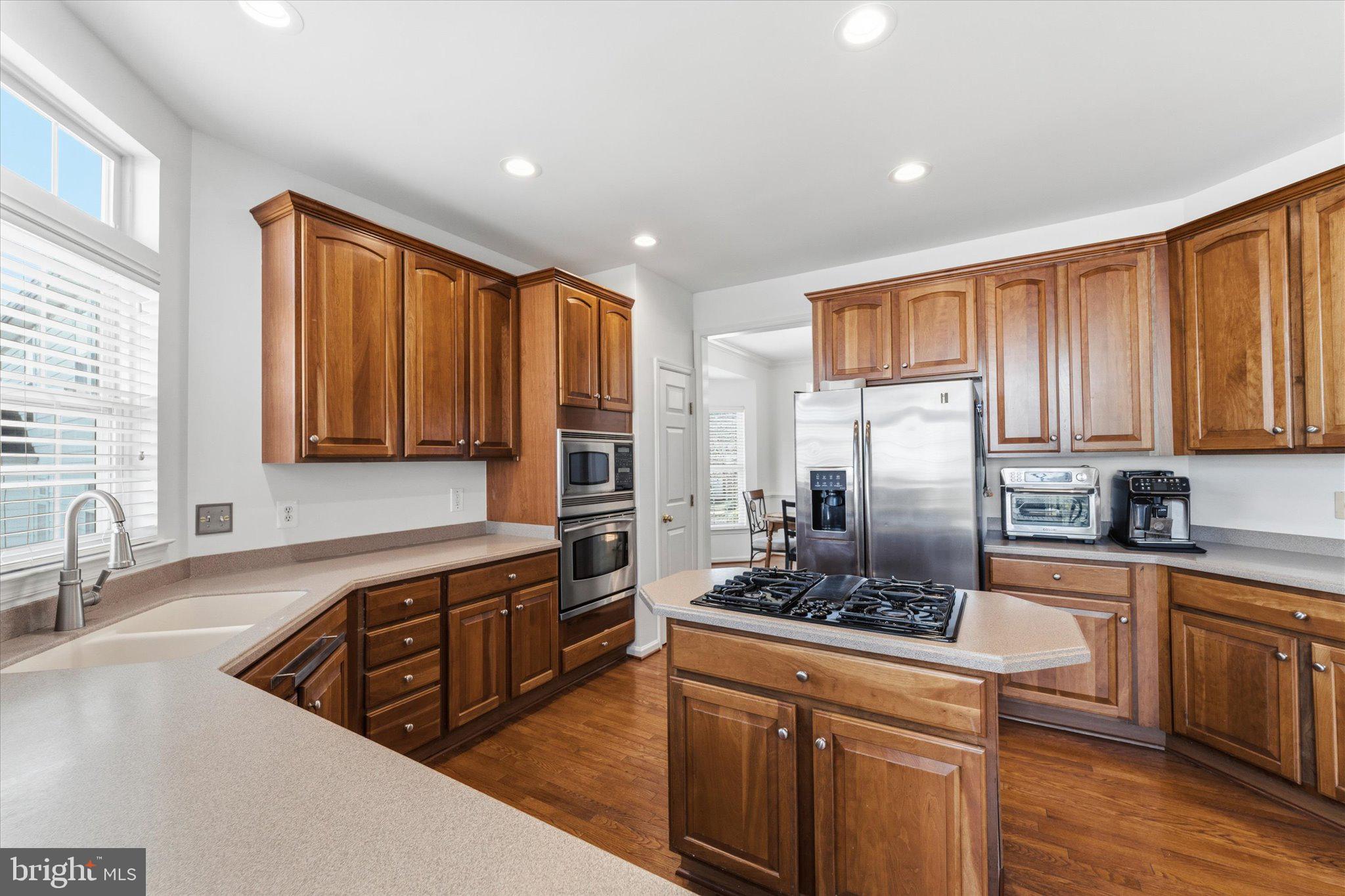 6741 Edgartown Way Gainesville, VA 20155 - Photo 15 of 53