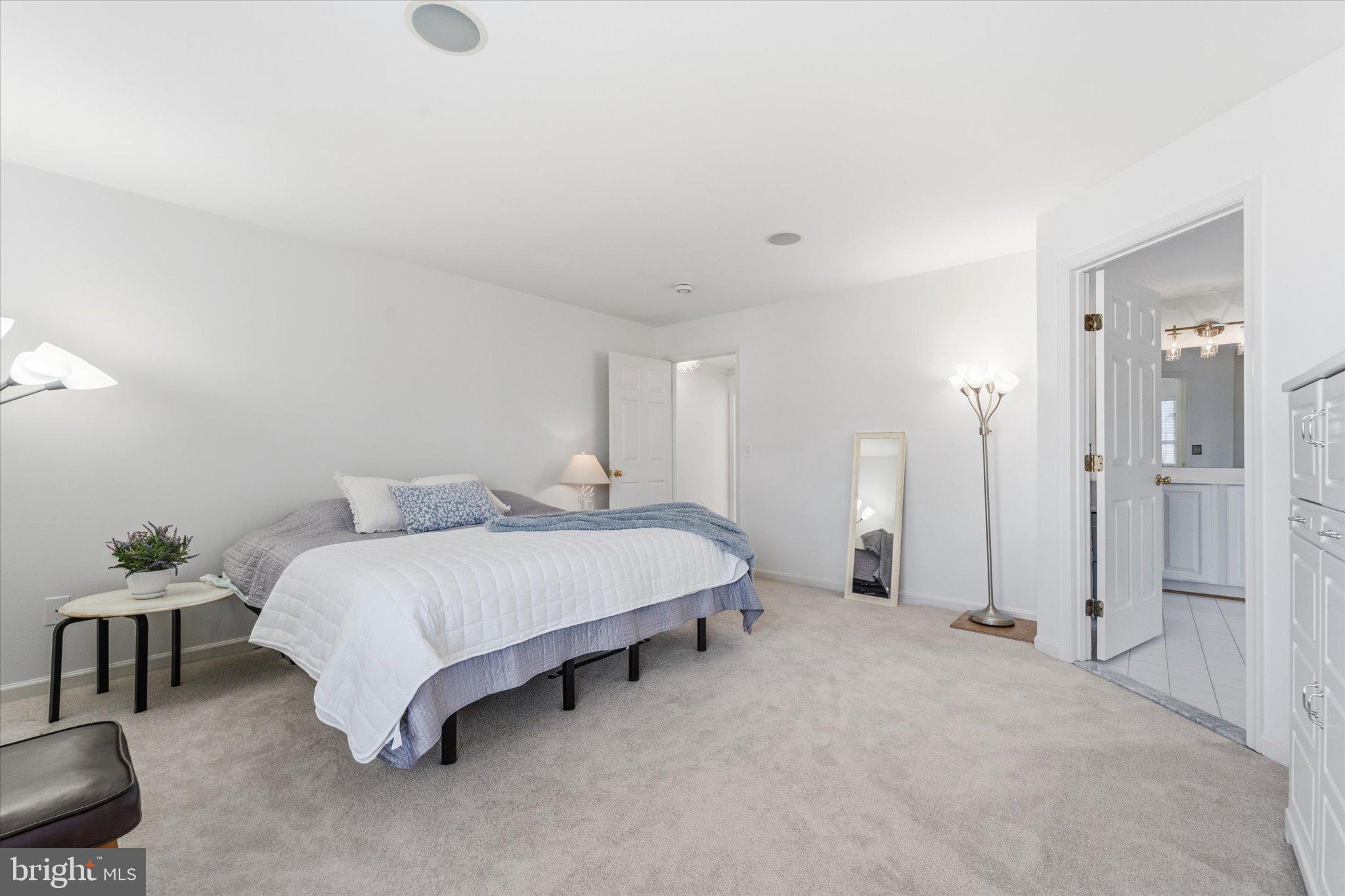 6741 Edgartown Way Gainesville, VA 20155 - Photo 18 of 53