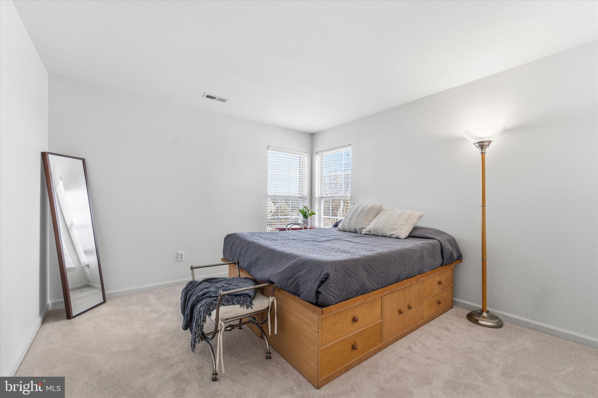 6741 Edgartown Way Gainesville, VA 20155 - Photo 25 of 53