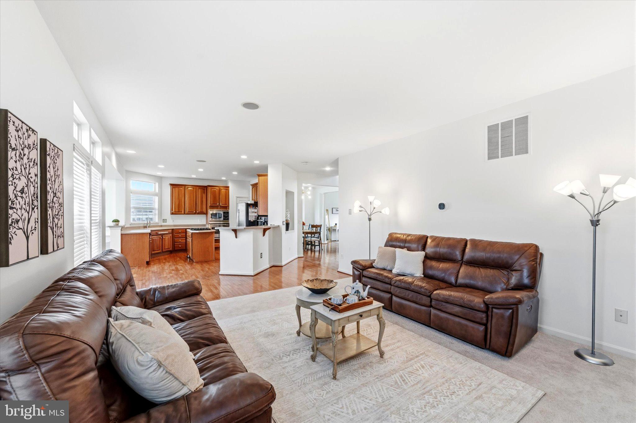 6741 Edgartown Way Gainesville, VA 20155 - Photo 6 of 53